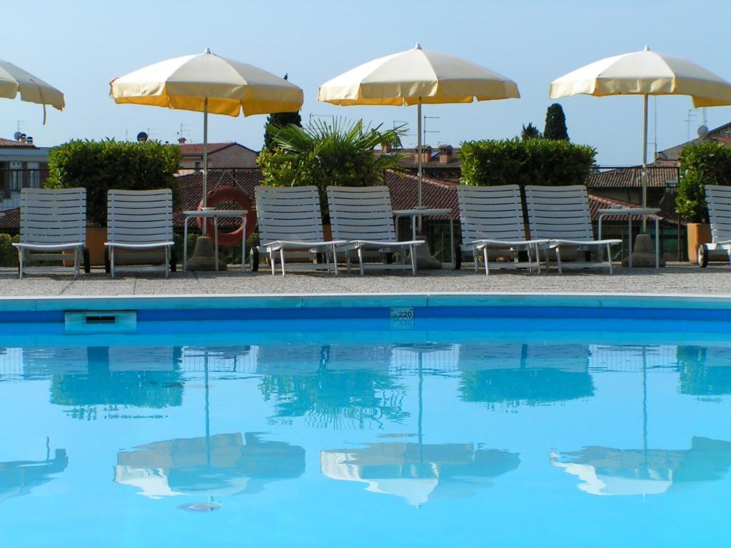 Garden Hotel 4*