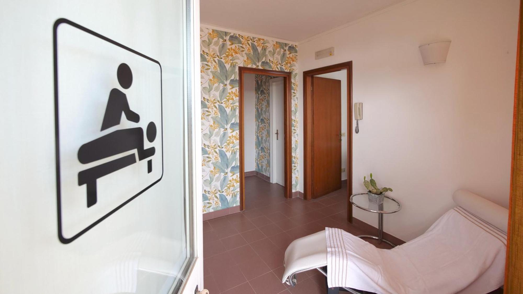 Garden Hotel 4*